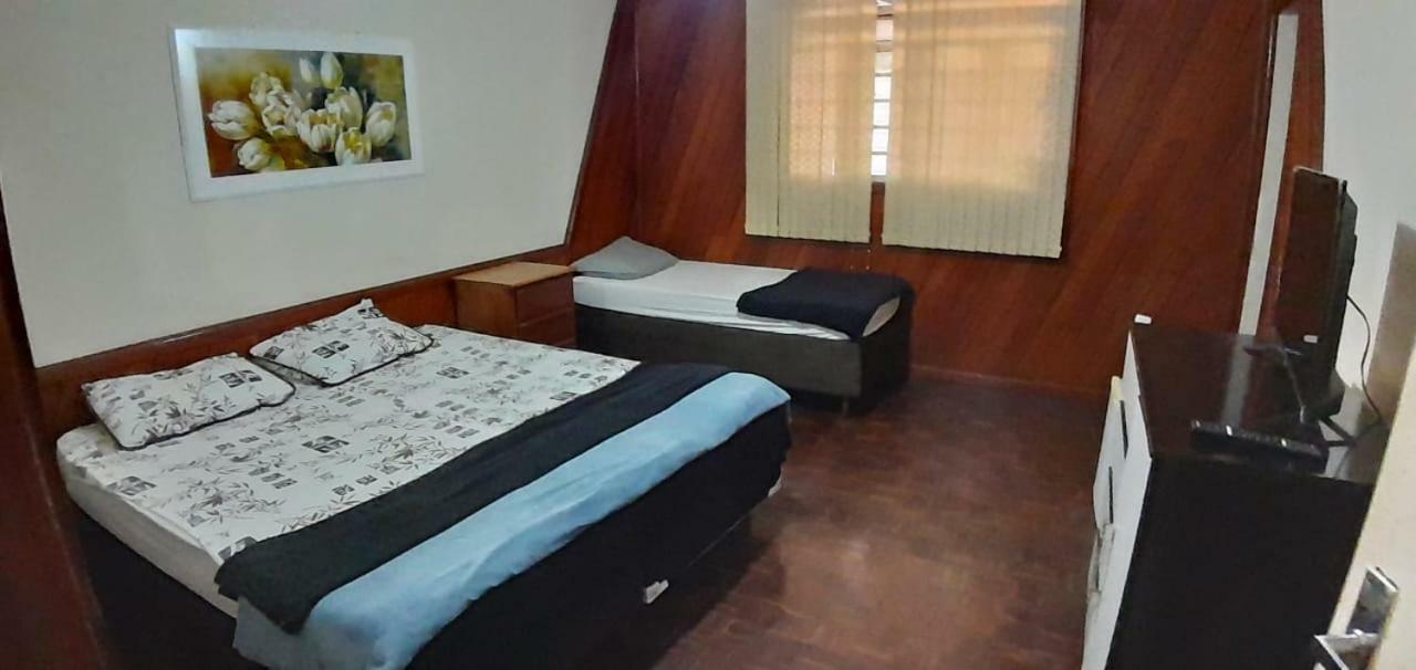 - Quartos Privativos Hostel